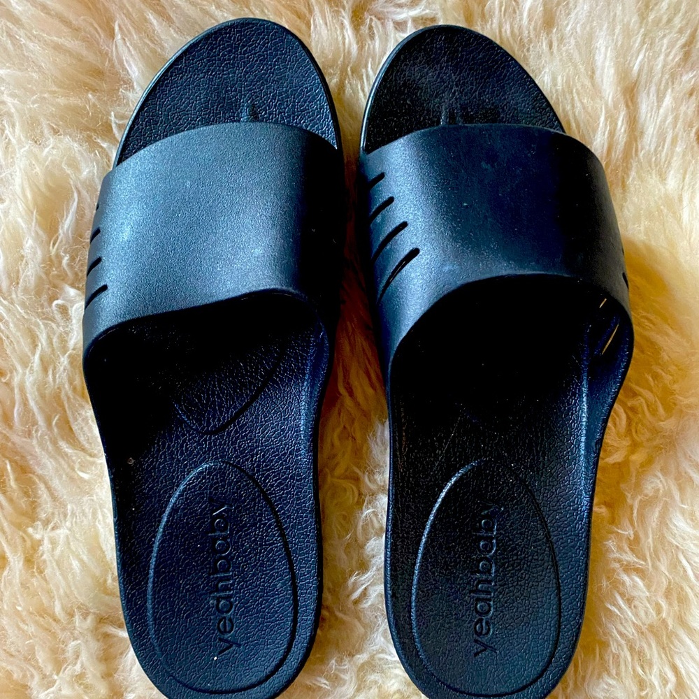 Yeah Baby water shoes